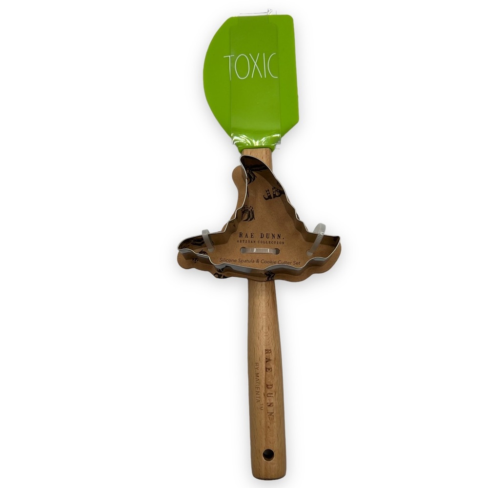 NEW Rae Dunn Green Silicone Spatula & Cookie Cutter Set Halloween Edition